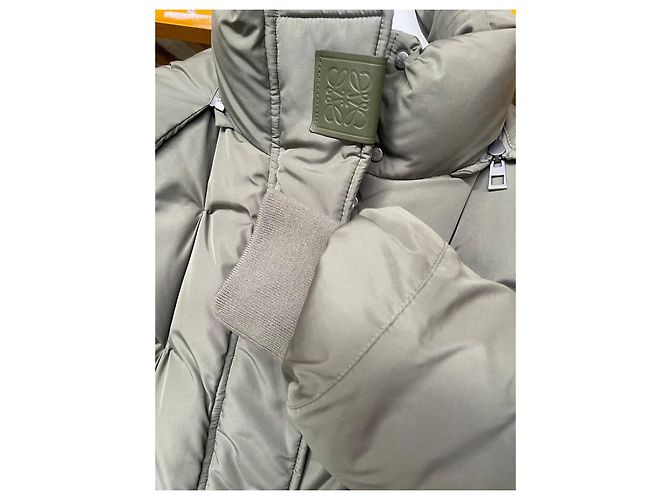 Loewe Chaqueta Acolchada Larga - Verde Caqui - vista 20