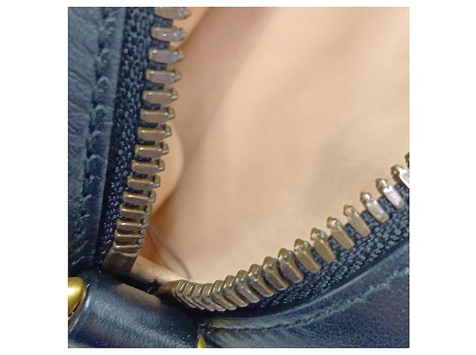 Gucci Borsa Camera GG Marmont Small in pelle matelassé Nera - vista 11