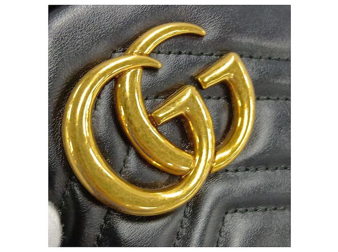Gucci Borsa Camera GG Marmont Small in pelle matelassé Nera - vista 9