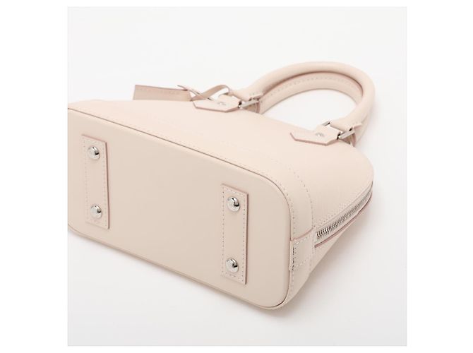 Louis Vuitton Borsa a mano Alma BB in pelle Epi Bianca - vista 3