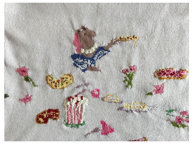 Autre Marque Weißer Merinowollpullover bestickt mit Charakter- und Lebensmittelmotiven - Ansicht 2