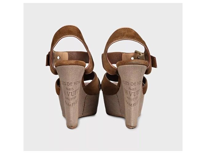 Sandali platform Monogram in camoscio marrone Louis Vuitton EU 41 usati - vista 4
