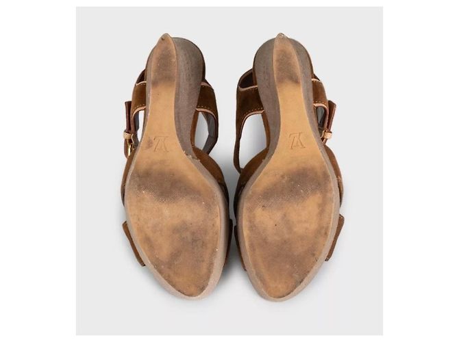 Sandali platform Monogram in camoscio marrone Louis Vuitton EU 41 usati - vista 5