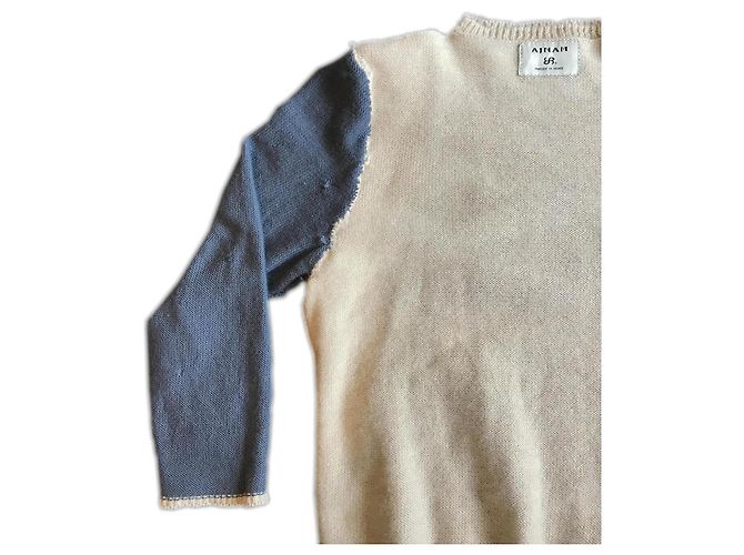 Autre Marque Beiger Strickpullover mit blauen Ärmeln - Ansicht 13