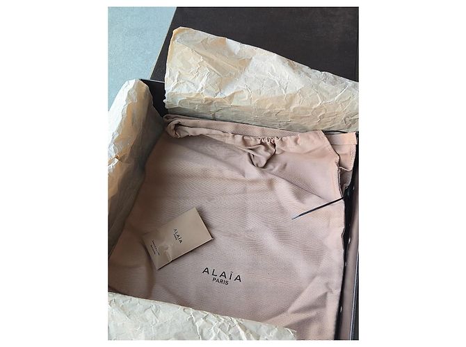 Alaïa Bottines à lacets en daim et cuir python argenté - vue 11
