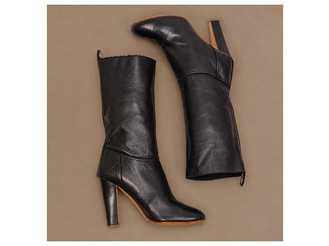 Chanel Botas de couro preto acolchoadas - vista 7