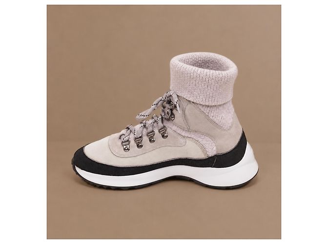 Chanel Sneakers Alte in Camoscio Beige e Maglia - vista 7