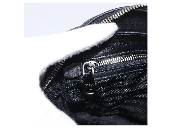 PRADA Shoulder Bag Leather Black Silver Auth 209770M - Jerrillo - vista 20