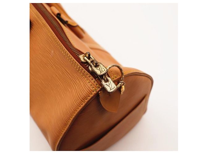 Louis Vuitton Keepall 45 Sac de voyage en cuir Epi - vue 8