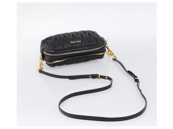 Miu Miu Matelasse Shoulder Bag Leather 2way Black Gold Auth 213449A - Jerrillo - vista 7