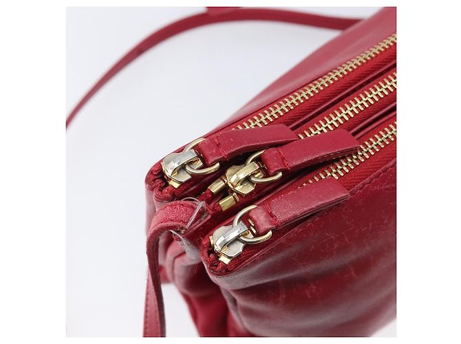 Céline CELINE Trio Shoulder Bag Leather Red Gold Tone Auth ep17054 - Jerrillo - vista 19