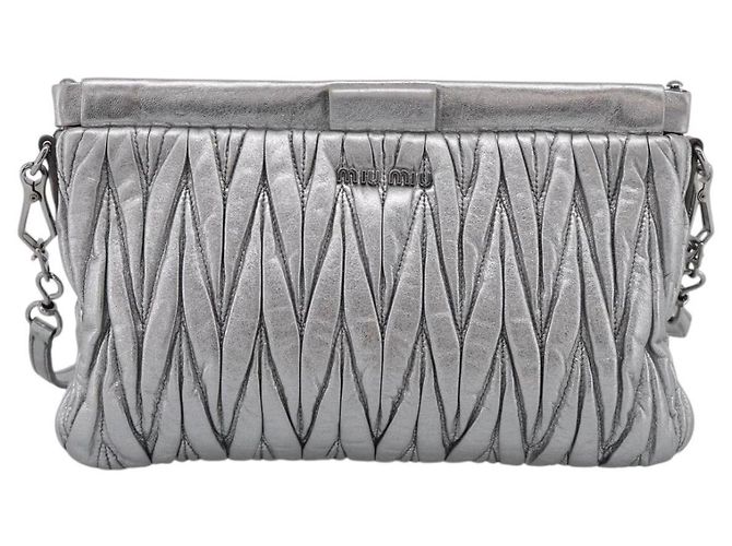 Miu Miu Matelasse Shoulder Bag Leather Silver Auth 212499V - Jerrillo - vista 13