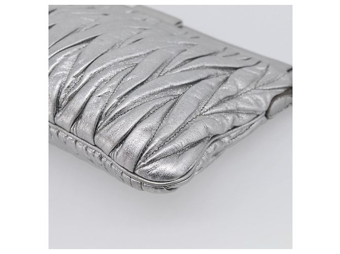 Miu Miu Matelasse Shoulder Bag Leather Silver Auth 212499V - Jerrillo - vista 16