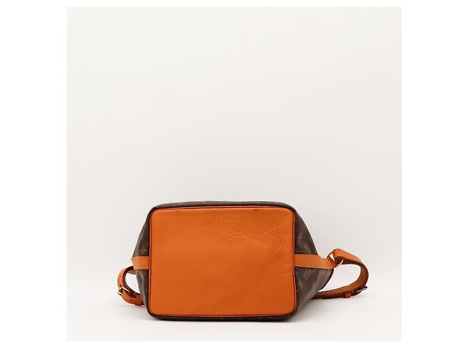 Bolso bucket Louis Vuitton Noe Monogram Canvas - vista 5