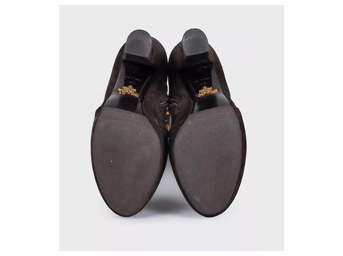 Bottes hautes en daim marron Prada - EU 35 d'occasion - vue 5