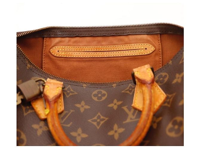Louis Vuitton Speedy 30 Monogram Canvas Handbag - view 7