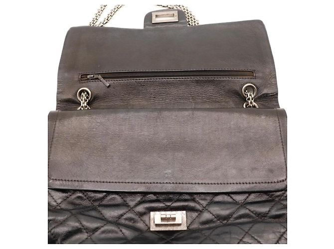 Bolsa de aba Chanel 2.55 em couro preto - vista 9