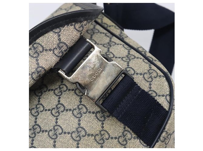 GUCCI GG Supreme Shoulder Bag PVC Navy Silver 201732 - vista 17