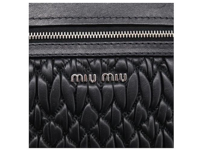 Miu Miu Sac à épaule Matelassé avec chaîne en cuir noir argenté - vue 21