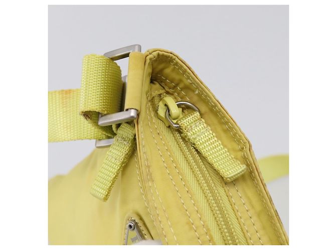 PRADA Schultertasche Nylon Gelb Silber - Ansicht 18