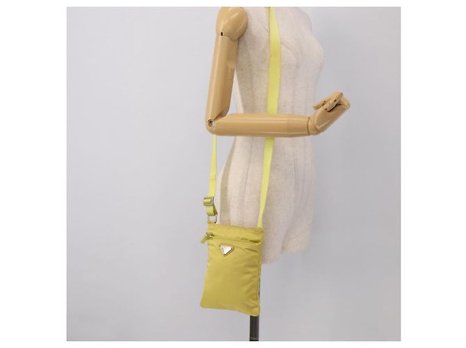 PRADA Schultertasche Nylon Gelb Silber - Ansicht 23