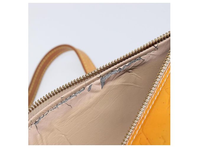 LOUIS VUITTON Monogram Vernis Bedford Hand Bag Beige M91006 LV - vue 17