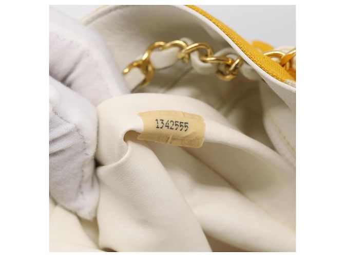 CHANEL Drawstring Chain Shoulder Bag Canvas Yellow Gold Tone CC - vista 25