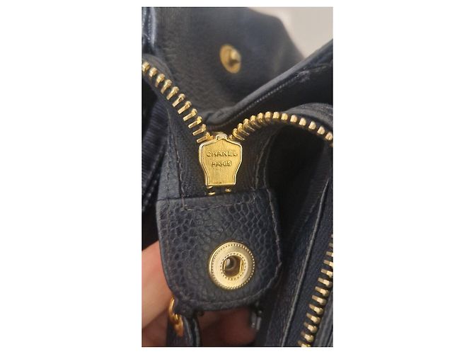Chanel Tote Bag Leather Navy Blue - view 11