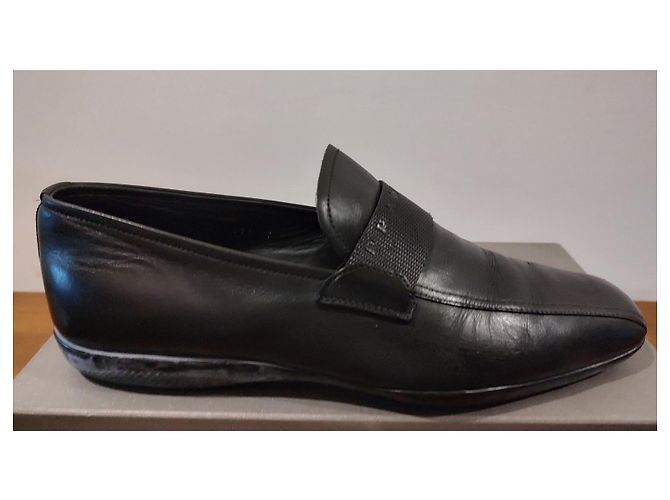 Prada schwarze Leder-Loafer - Ansicht 10