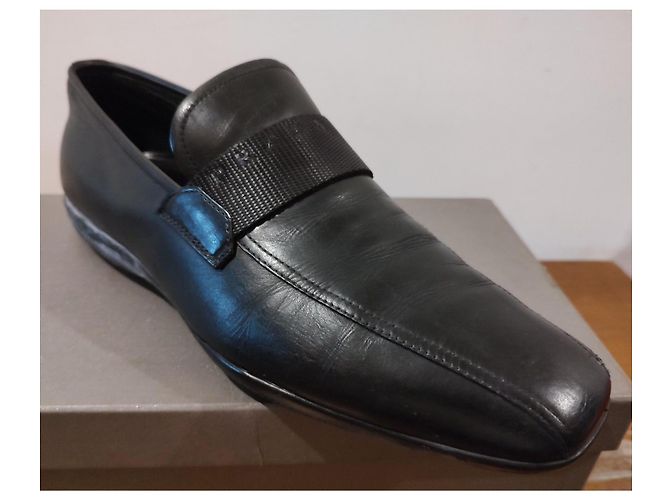 Prada schwarze Leder-Loafer - Ansicht 8
