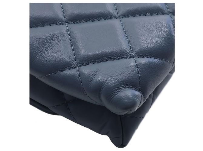 Chanel Blue Medium Quilted Calfskin 19 Flap - vista 10