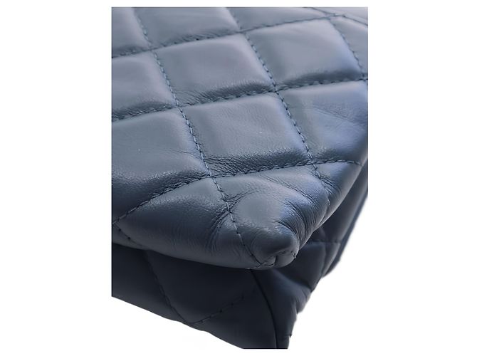 Chanel Blue Medium Quilted Calfskin 19 Flap - vista 11