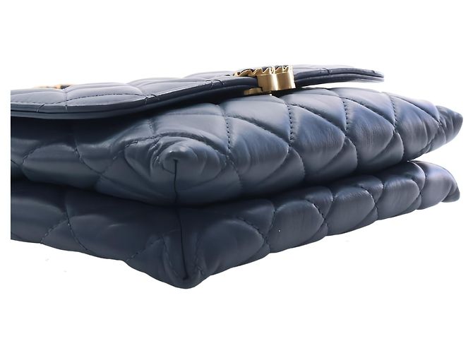 Chanel Blue Medium Quilted Calfskin 19 Flap - vista 14