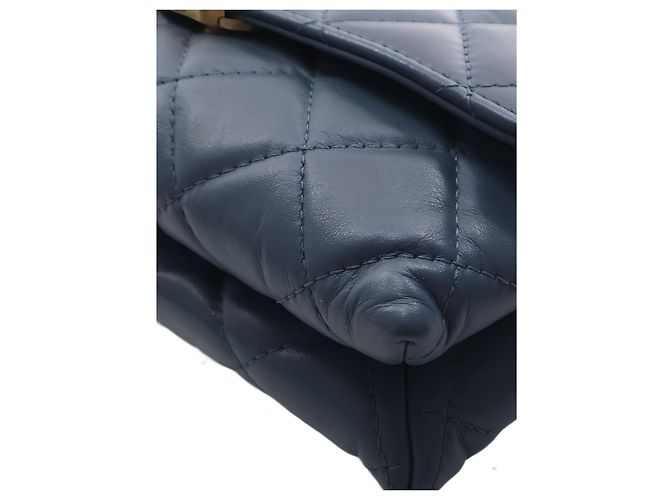 Chanel Blue Medium Quilted Calfskin 19 Flap - vista 9