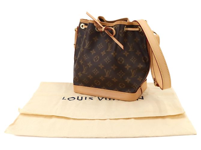 Bolso de hombro Louis Vuitton Noe BB Monogram - vista 2