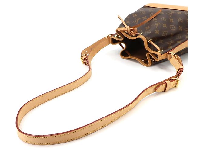 Bolso de hombro Louis Vuitton Noe BB Monogram - vista 6
