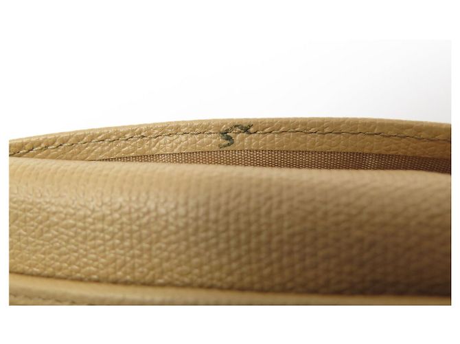 CARTERA CHANEL COCO BUTTON LOGO CC 2 VUELTAS CUERO BEIGE - vista 13