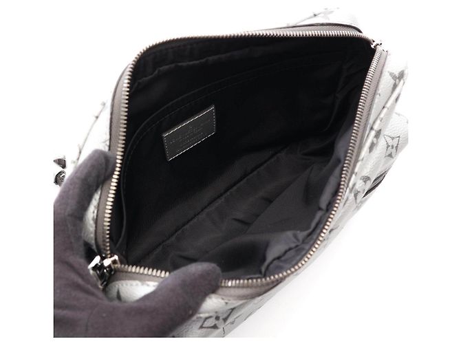 Louis Vuitton Monogram Silver Messenger PM Reflect Messenger PM Monogram Shoulder Bag - vista 3