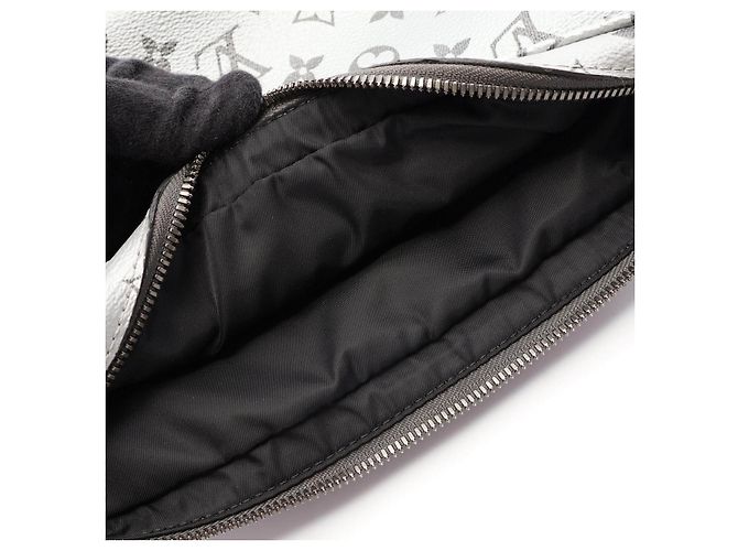 Louis Vuitton Monogram Silver Messenger PM Reflect Messenger PM Monogram Shoulder Bag - vista 9
