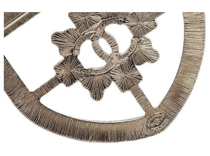 Spilla Logo Chanel Metallo Strass - vista 4