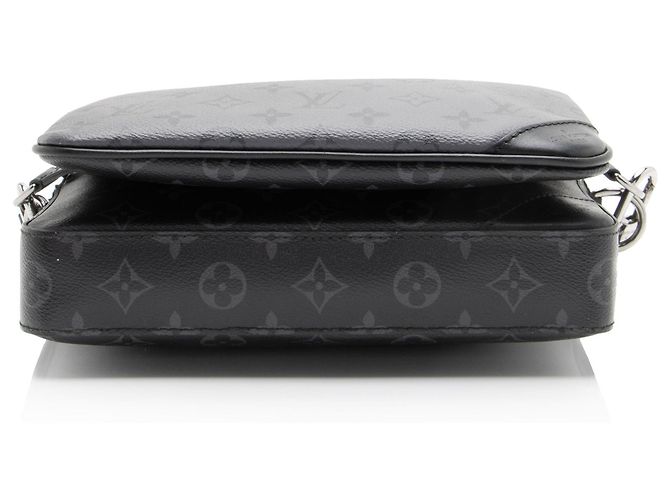 Louis Vuitton Reverse Monogram Eclipse Trio Messenger - vista 4