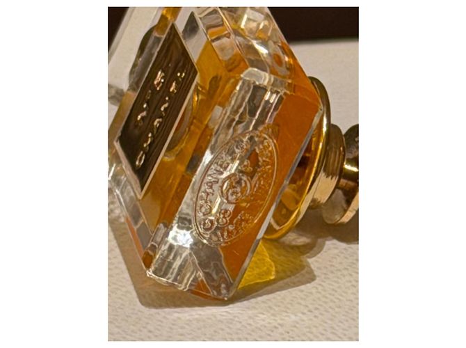 Broche Chanel N°5 Frasco de Perfume - vista 5