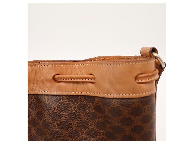 Céline Borsa Secchiello Celine Monogram in Pelle Brown - vista 9