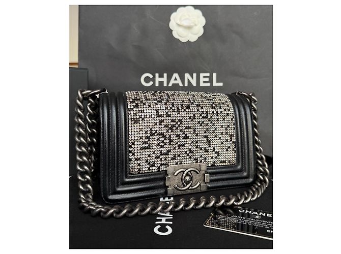 Borsa Chanel Boy Swarovski Crystals - vista 4