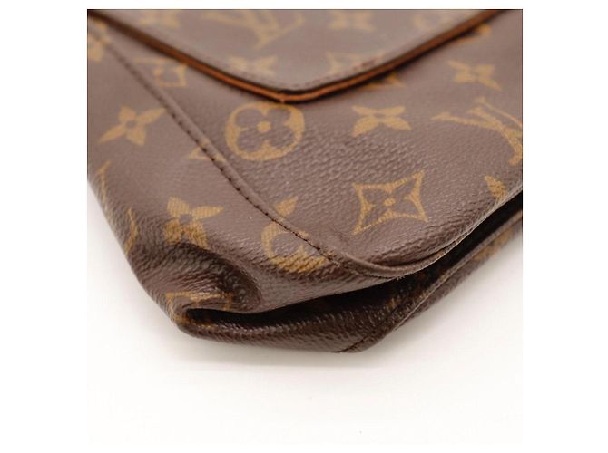 Borsa a tracolla Louis Vuitton Monogram Pochette NM in pelle marrone - vista 8