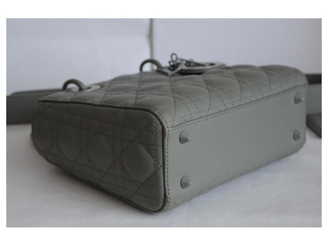 Christian Dior Borsa Lady Dior Small in pelle grigia - vista 7