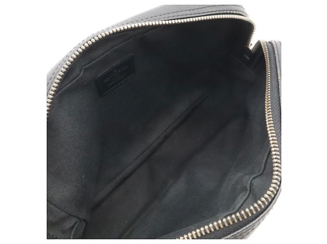 Borsa a pochette Louis Vuitton Taiga Kalga - vista 8