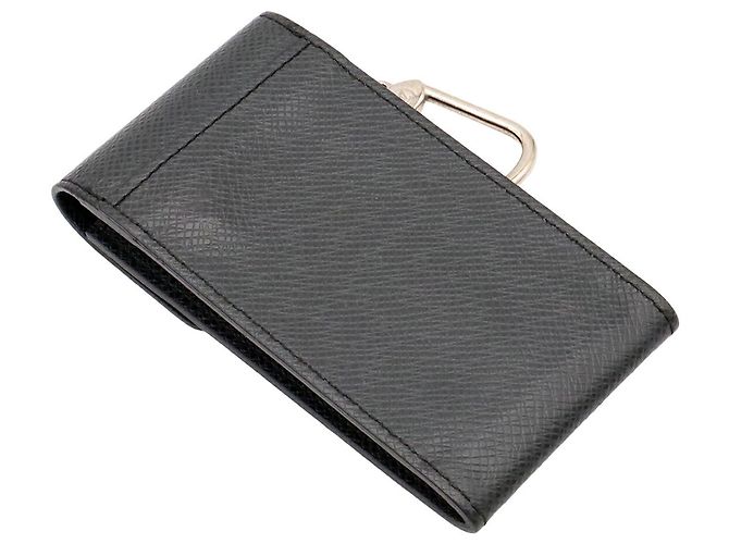 Louis Vuitton Taiga Portefeuille Badge Key Case - vista 3