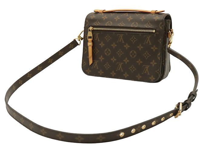 Bolso Louis Vuitton Monogram Pochette Metis MM - vista 3
