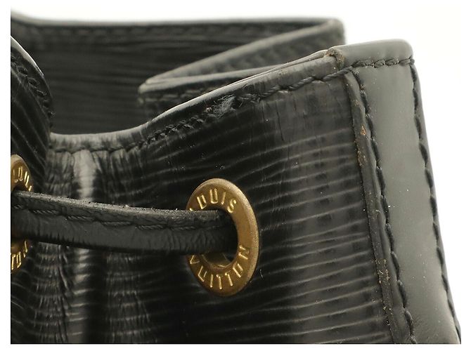 Noe Louis Vuitton Epi Petit Noé Shoulder Bag - view 5